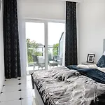 Appartement By Dziwna River With Pool Access *