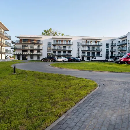 By Dziwna River With Pool Access Apartamento