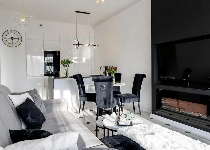 By Dziwna River With Pool Access * Dziwnów