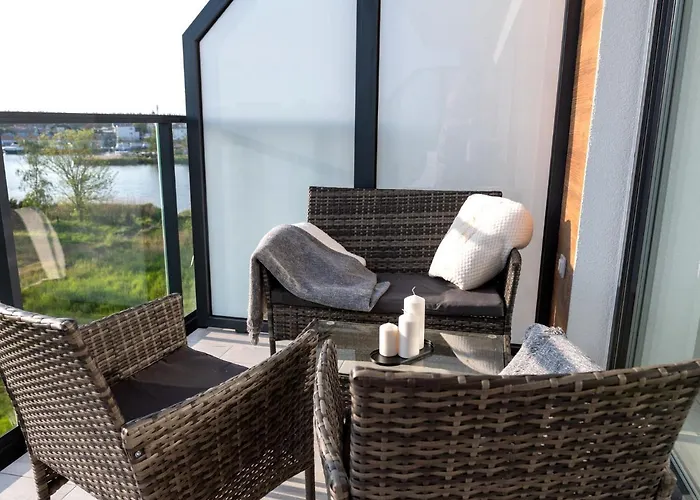 By Dziwna River With Pool Access Apartamento Dziwnów