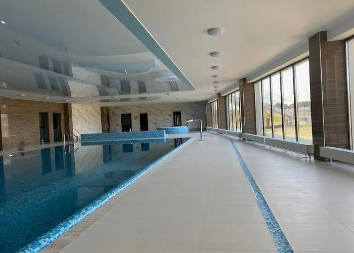 Apartamento By Dziwna River With Pool Access